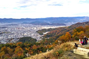 自然豊かな秋の京都を歩く紅葉の京都一周トレイル ハイライト＆愛宕山登拝 4日間